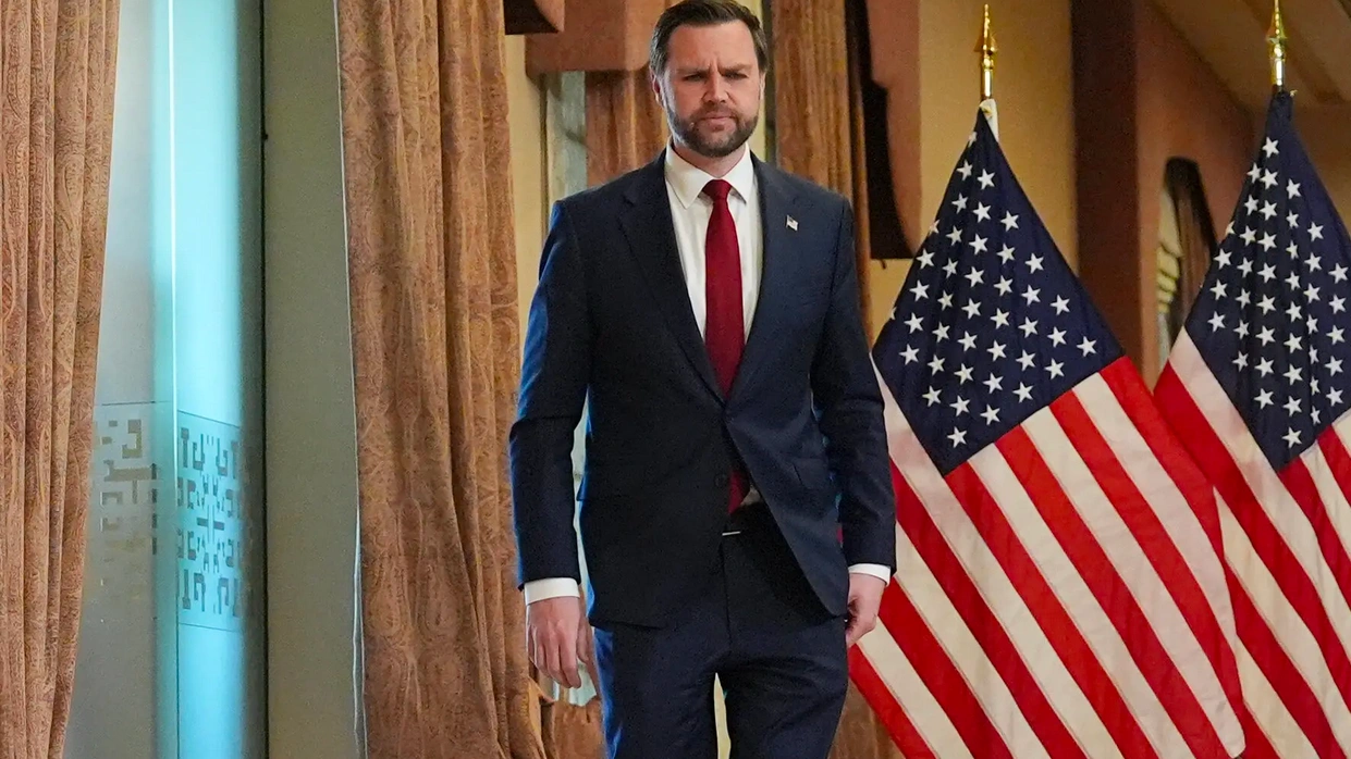 US-Iran Talks Fail in Islamabad, Hormuz Shipping Risk Rises