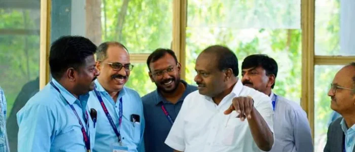 HD Kumaraswamy Reviews Strategic Manufacturing Capabilities at HMT Kalamassery