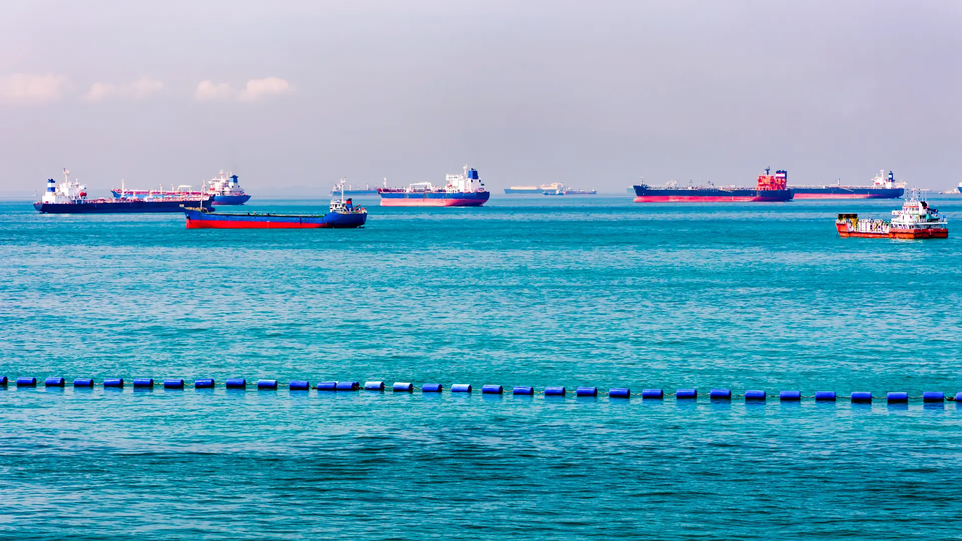The Ocean That Will Decide the Century THE INDIAN OCEAN GEOPOLTICS A IMAGE OF STRAIT OF MALACCA SHIPING ROUTE