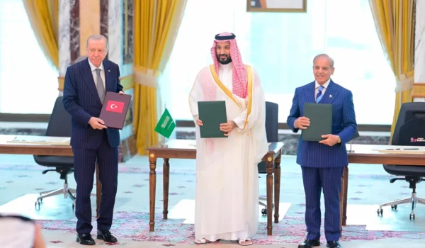 Three Nations Signed a Defence Pact in Mecca. Only One Brought Nuclear Weapons to the Table.